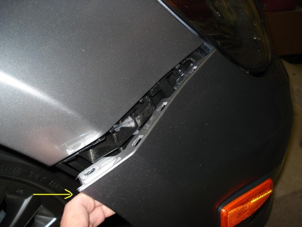 Side Fender Release.JPG