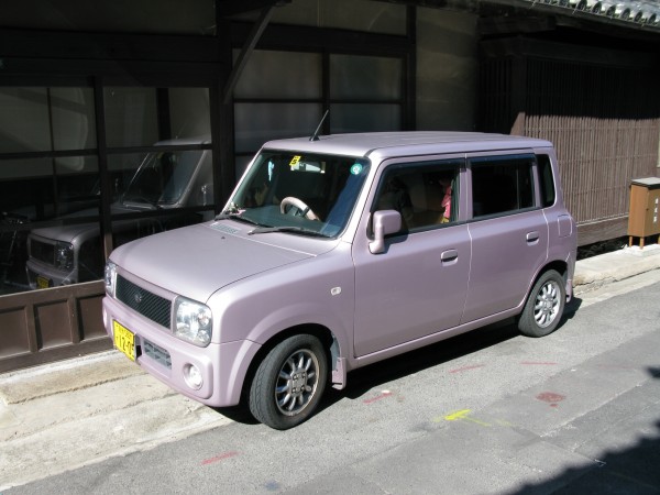 Suzuki Lapin. Based on the Alto. This car has rabbit ears in its badge. Lapin means rabbit in French. Huge success with the ladies in Japan.