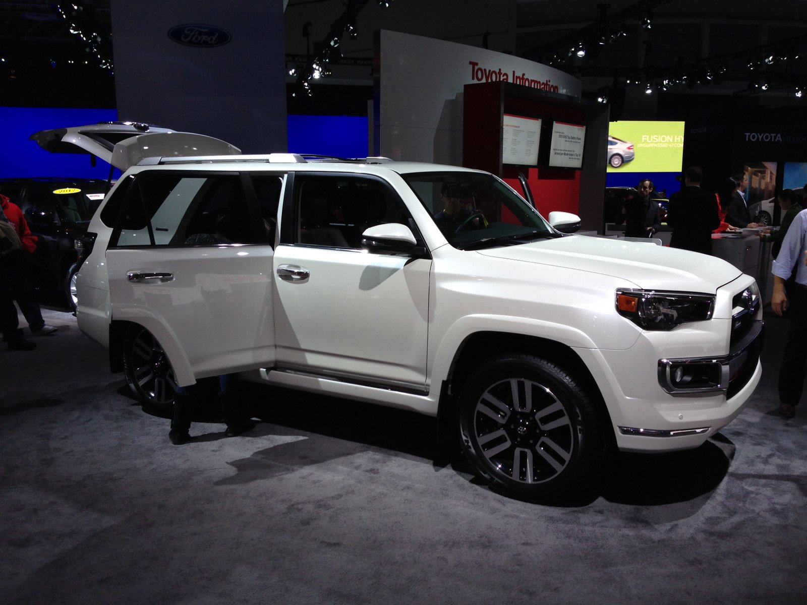 2014 Washington Auto Show 010.JPG