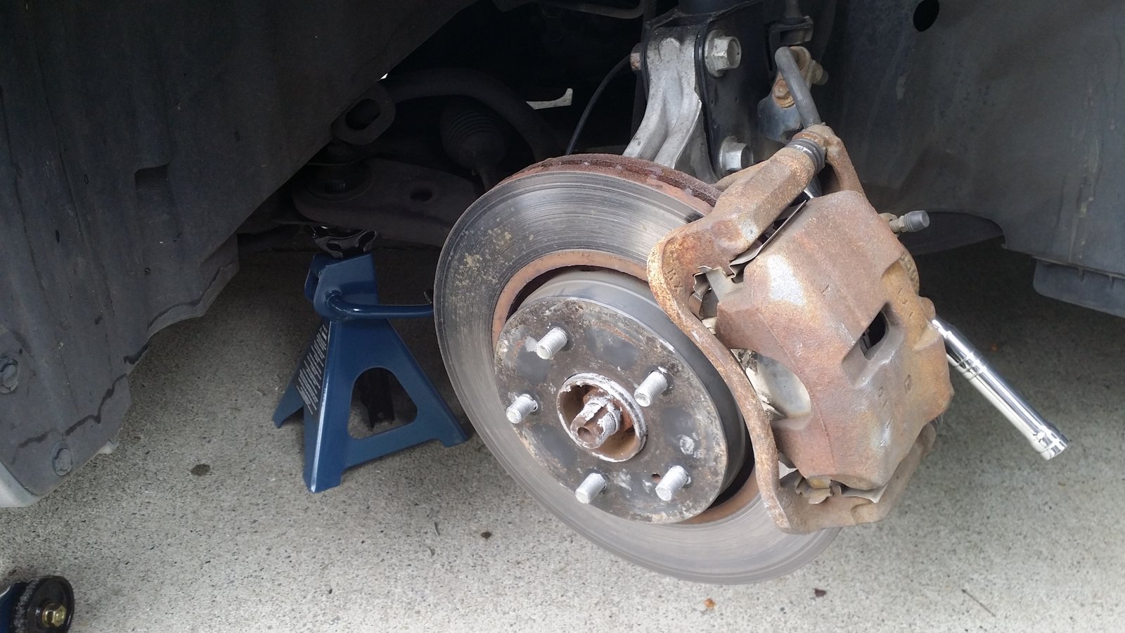 CALIPER AND ROTOR EXPOSED